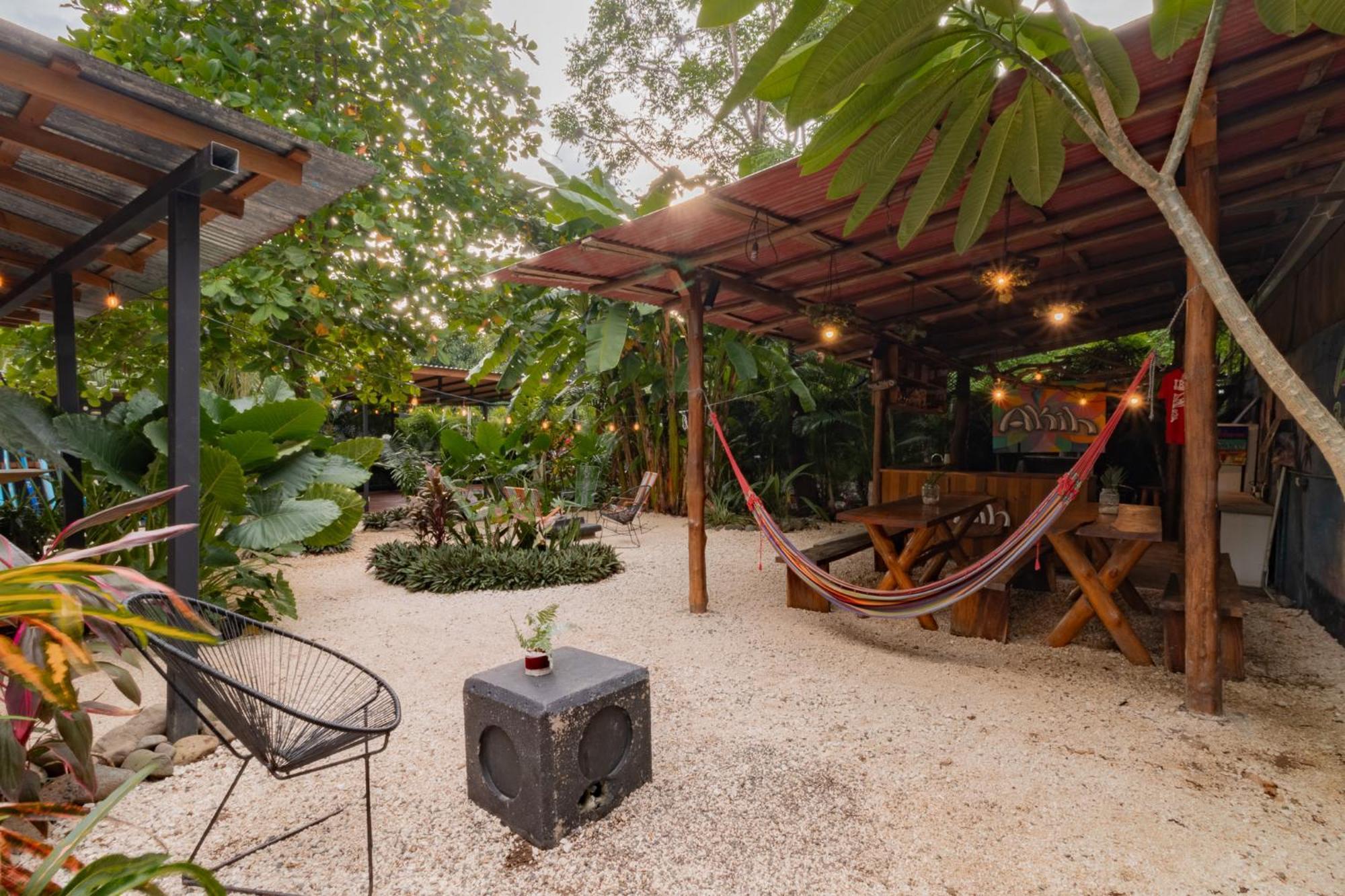 Akih Pods Hostel Playa Santa Teresa  Exterior foto