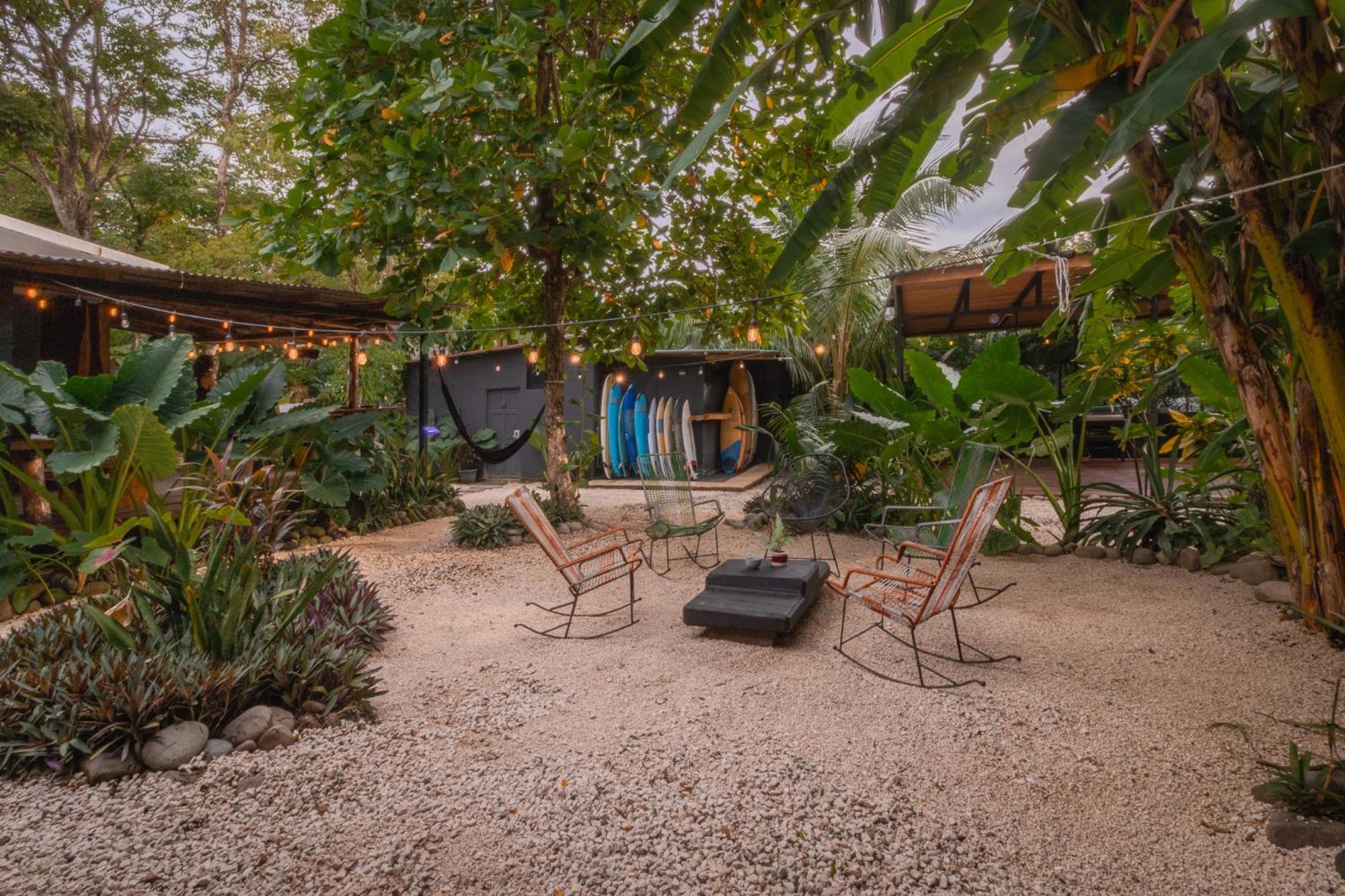 Akih Pods Hostel Playa Santa Teresa  Exterior foto