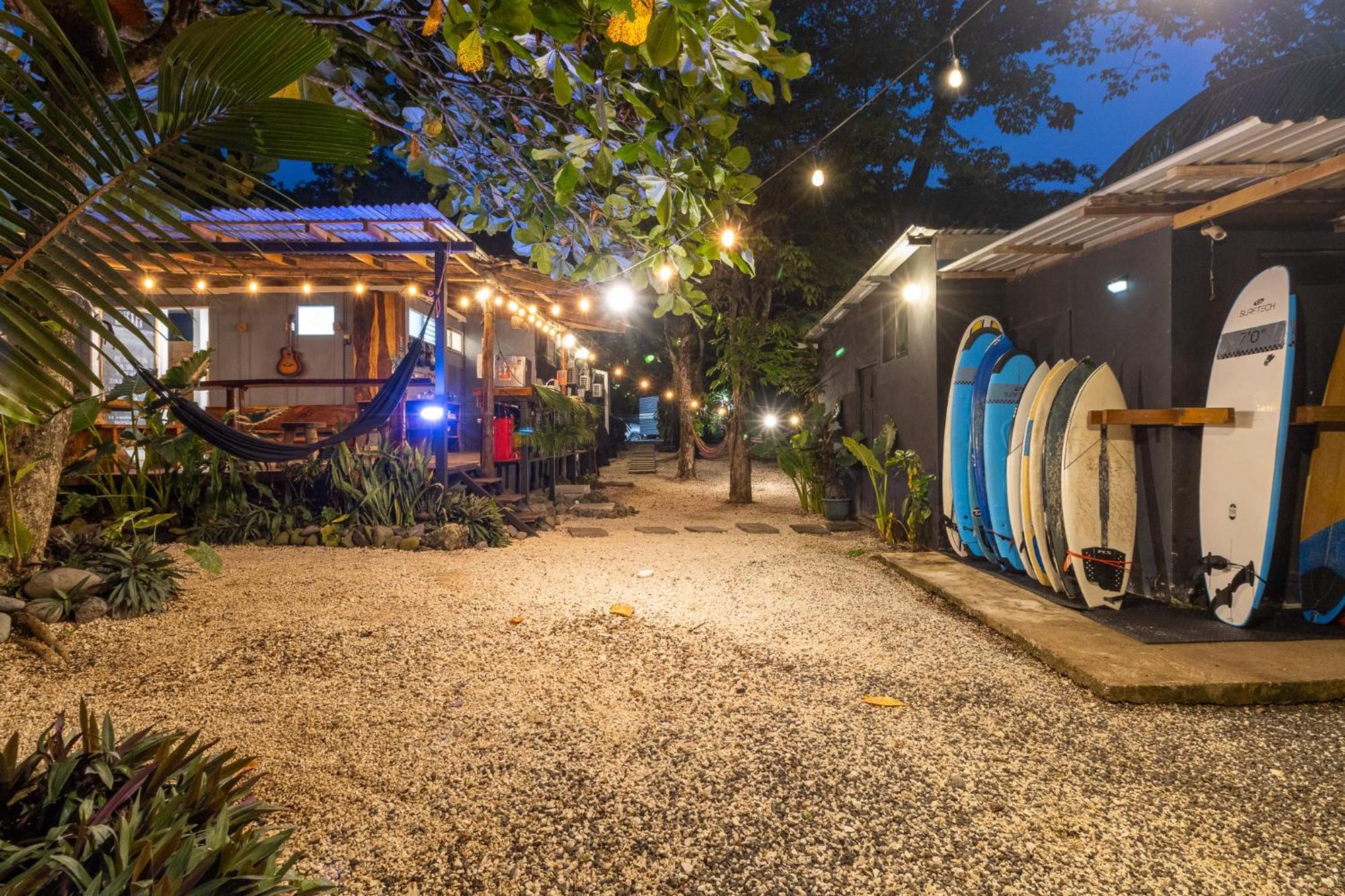 Akih Pods Hostel Playa Santa Teresa  Exterior foto